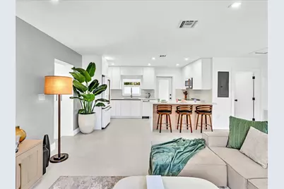 209 NE 27th Drive, Wilton Manors, FL 33334 - Photo 13
