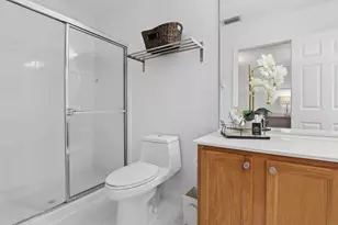 9069 Tremezzo Ln, Boynton Beach, FL 33472 - Photo 19