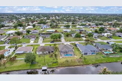 249 SE Whitmore Drive, Port Saint Lucie, FL 34984 - Photo 3