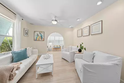 205 N 18th Ave Avenue N, Lake Worth Beach, FL 33460 - Photo 9