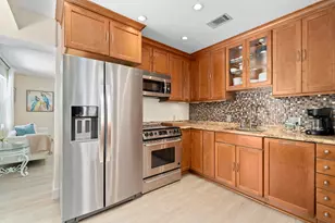 205 N 18th Ave Ave N, Lake Worth Beach, FL 33460 - Photo 9