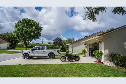 11894 Donlin Drive, Wellington, FL 33414 - Photo 5