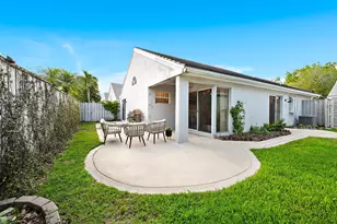58 Admirals Ct, Palm Beach Gardens, FL 33418 - Photo 15