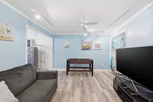 9001 N Lake Dasha Dr, Plantation, FL 33324 - Photo 55