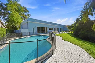 9001 N Lake Dasha Dr, Plantation, FL 33324 - Photo 65
