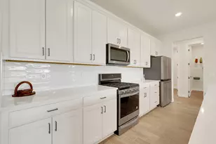 10306 SW Green Turtle Ln, Port Saint Lucie, FL 34987 - Photo 17