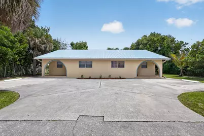 9484 Sun Court, Palm Beach Gardens, FL 33403 - Photo 1