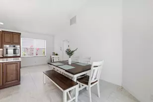 5056 Ventura Dr, Delray Beach, FL 33484 - Photo 9