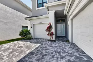 17358 Santaluce Mnr, Boca Raton, FL 33496 - Photo 3