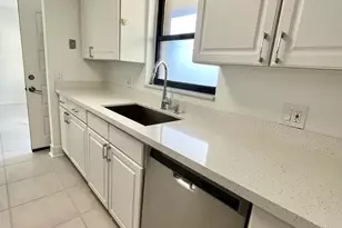 890 N Federal Hwy, Lantana, FL 33462 - Photo 29