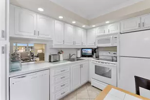 2515 NE 2nd Ct, Boynton Beach, FL 33435 - Photo 5