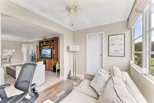 2515 NE 2nd Ct, Boynton Beach, FL 33435 - Photo 9