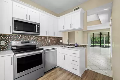 7685 Lexington Club Boulevard #B, Delray Beach, FL 33446 - Photo 17