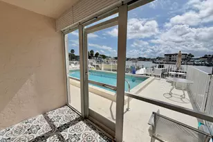 312 Northlake Dr, North Palm Beach, FL 33408 - Photo 17