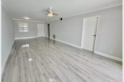 312 Northlake Drive #104, North Palm Beach, FL 33408 - Photo 11