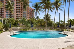 90 Edgewater Dr, Coral Gables, FL 33133 - Photo 23
