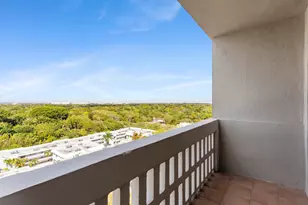 90 Edgewater Dr, Coral Gables, FL 33133 - Photo 17