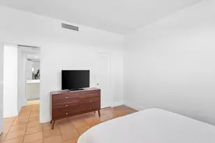 90 Edgewater Dr, Coral Gables, FL 33133 - Photo 13