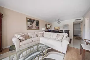 3040 Holiday Springs Blvd, Margate, FL 33063 - Photo 5