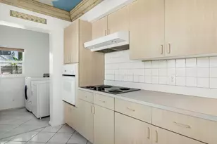 2207 NE 33rd Ave, Fort Lauderdale, FL 33305 - Photo 9