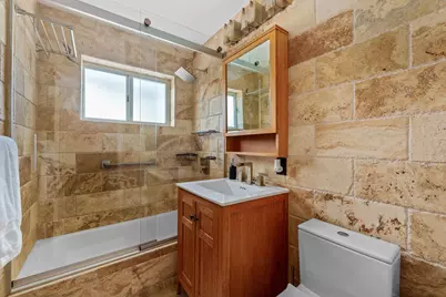 2757 NE 14th Avenue, Wilton Manors, FL 33334 - Photo 31