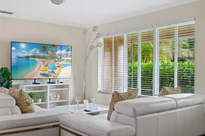 2757 NE 14th Avenue, Wilton Manors, FL 33334 - Photo 11
