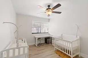 1121 NW 13th St, Boca Raton, FL 33486 - Photo 11