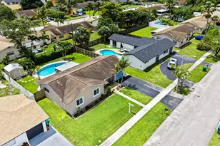 8560 NW 45th Ct, Lauderhill, FL 33351 - Photo 27
