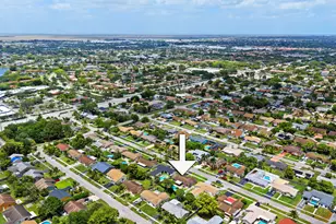8560 NW 45th Ct, Lauderhill, FL 33351 - Photo 33