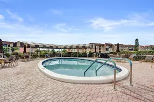 9460 Sunrise Lakes Blvd, Sunrise, FL 33322 - Photo 33