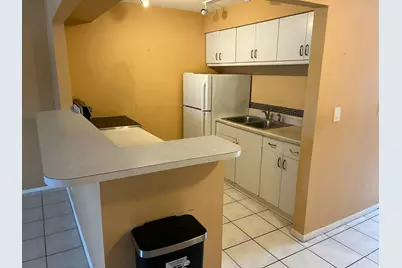 2701 Middle River Drive #19, Fort Lauderdale, FL 33306 - Photo 5