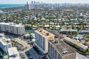 427 Golden Isles Dr, Hallandale Beach, FL 33009 - Photo 35