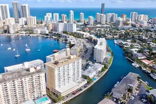 427 Golden Isles Dr, Hallandale Beach, FL 33009 - Photo 39