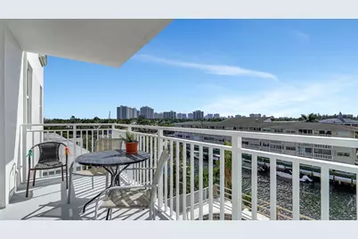 427 Golden Isles Drive #5j, Hallandale Beach, FL 33009 - Photo 27