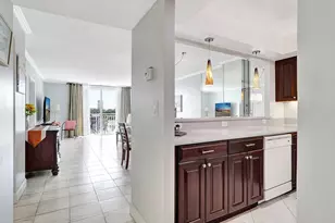 427 Golden Isles Dr, Hallandale Beach, FL 33009 - Photo 11