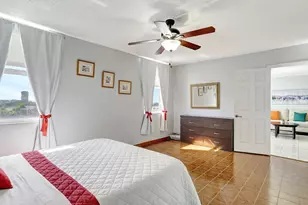 427 Golden Isles Dr, Hallandale Beach, FL 33009 - Photo 19