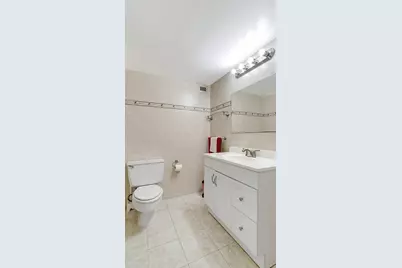 427 Golden Isles Drive #5j, Hallandale Beach, FL 33009 - Photo 25