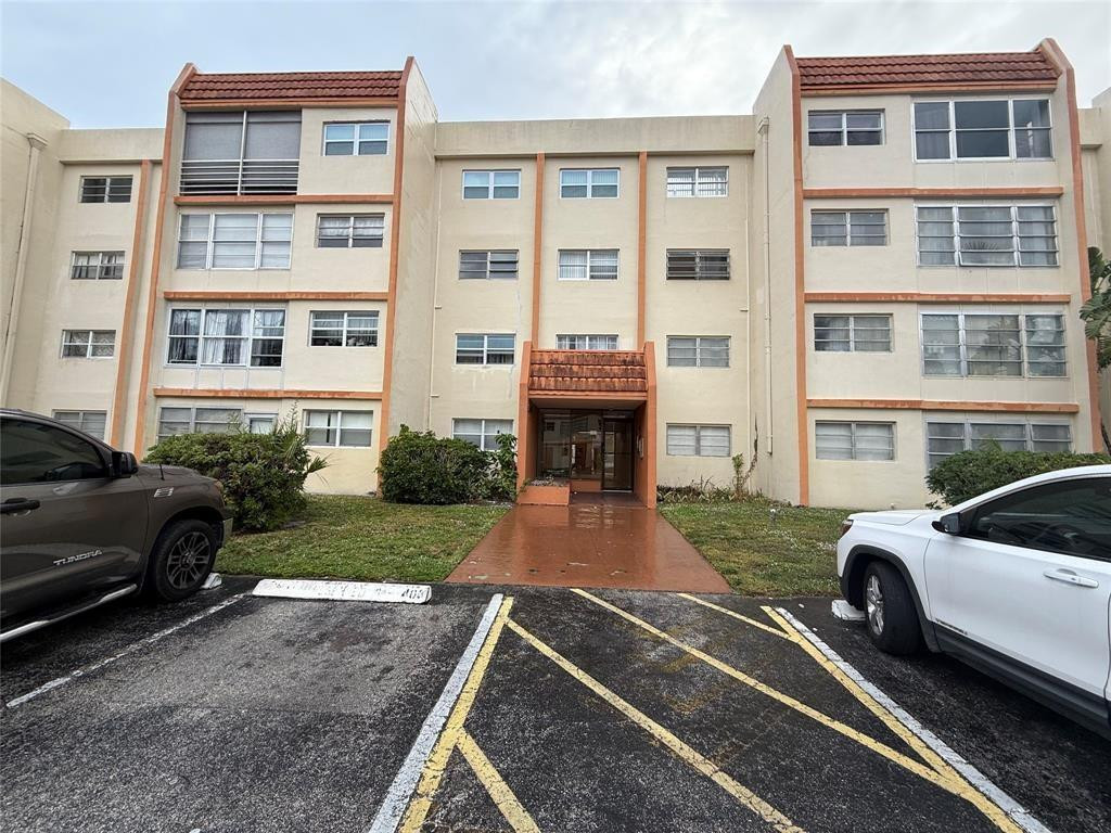 2501 NW 41st Ave #401 - 2501 NW 41st Ave #401, Lauderhill, FL 33313 Luxury Property | Jose Angel Pina