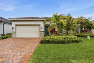 10550 Northbrook Cir, Palm Beach Gardens, FL 33412 - Photo 3