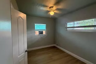 911 NW 12th Ave, Fort Lauderdale, FL 33311 - Photo 11