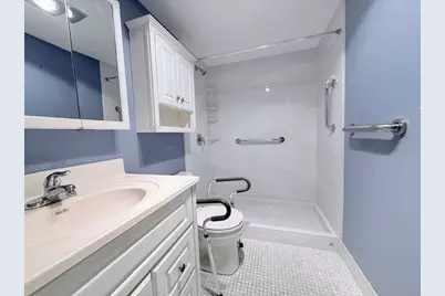 402 Markham S, Deerfield Beach, FL 33442 - Photo 11