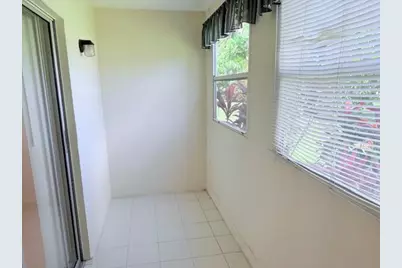 402 Markham S, Deerfield Beach, FL 33442 - Photo 5