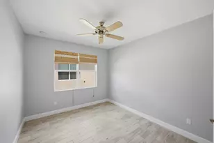 11277 SW Lake Park Dr, Port Saint Lucie, FL 34987 - Photo 23