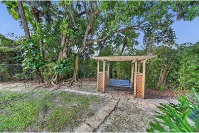 612 SE 6th Street, Stuart, FL 34994 - Photo 45