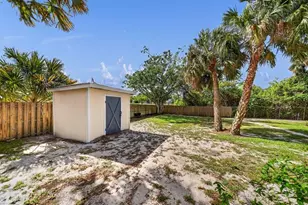 612 SE 6th St, Stuart, FL 34994 - Photo 43
