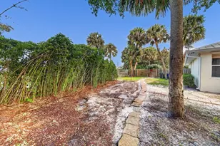 612 SE 6th St, Stuart, FL 34994 - Photo 43