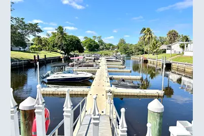 312 Hibiscus Drive, Deerfield Beach, FL 33442 - Photo 17