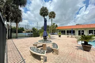 809 W Oakland Park Blvd, Oakland Park, FL 33311 - Photo 17