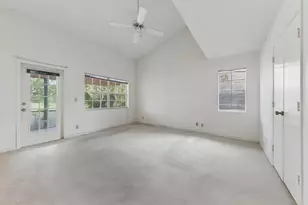 22564 Middletown Dr, Boca Raton, FL 33428 - Photo 7