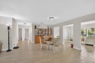 1262 Essex Dr, Wellington, FL 33414 - Photo 7